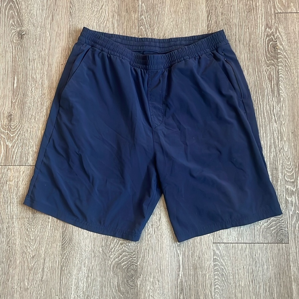Outdoor voices size medium 7” running shorts navy blue workout athletic